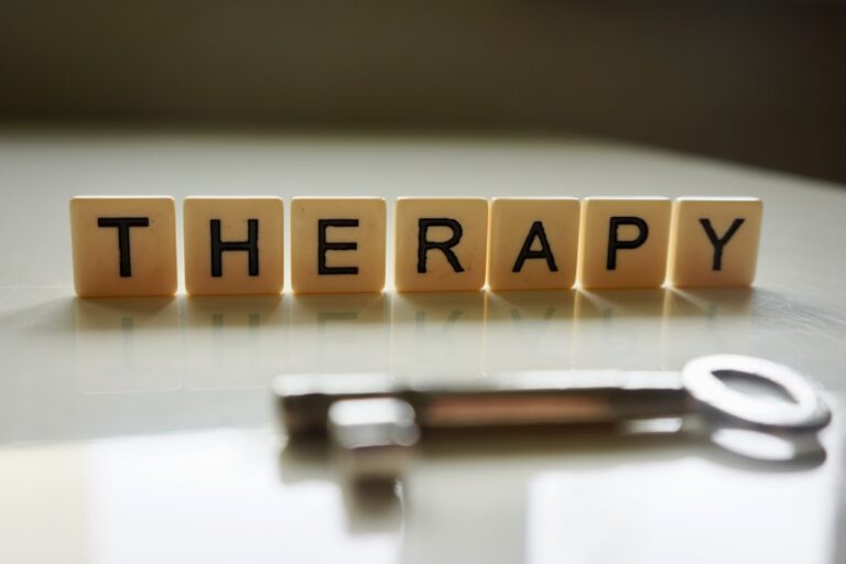 Hormonalna terapia zastępcza (HTZ) online – jak bezpiecznie kontynuować leczenie menopauzy - okładka
